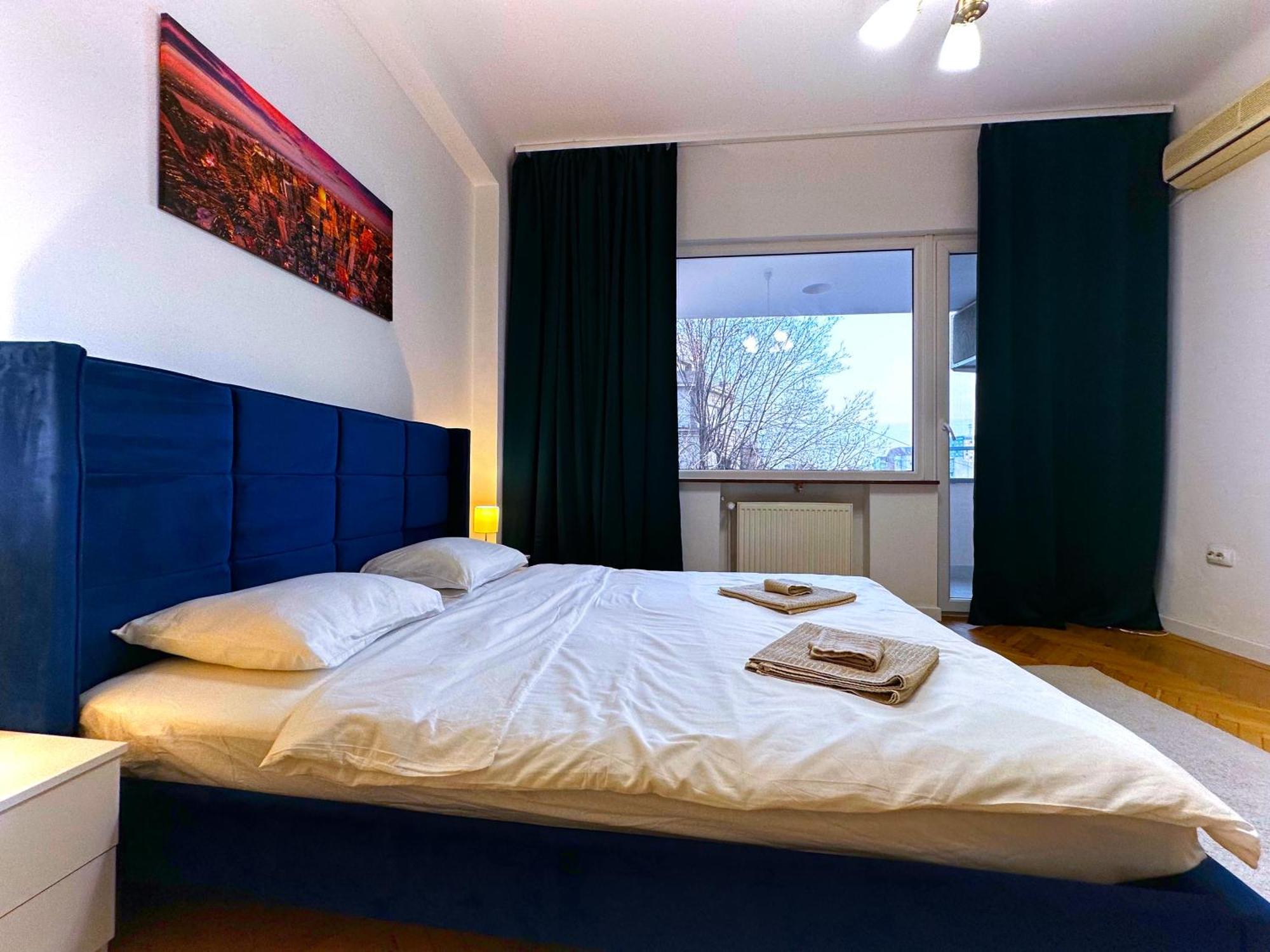 בוקרשט Ultracentral Apartment 4 Rooms - Old City Center -120 Square Meters - מראה חיצוני תמונה