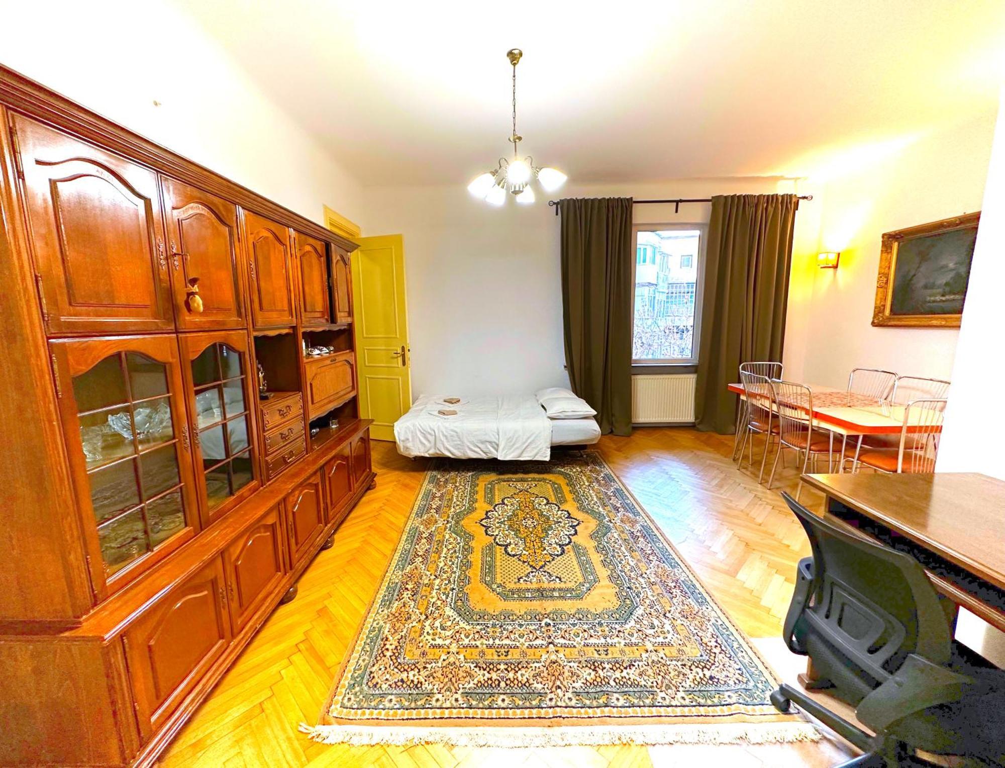 בוקרשט Ultracentral Apartment 4 Rooms - Old City Center -120 Square Meters - מראה חיצוני תמונה