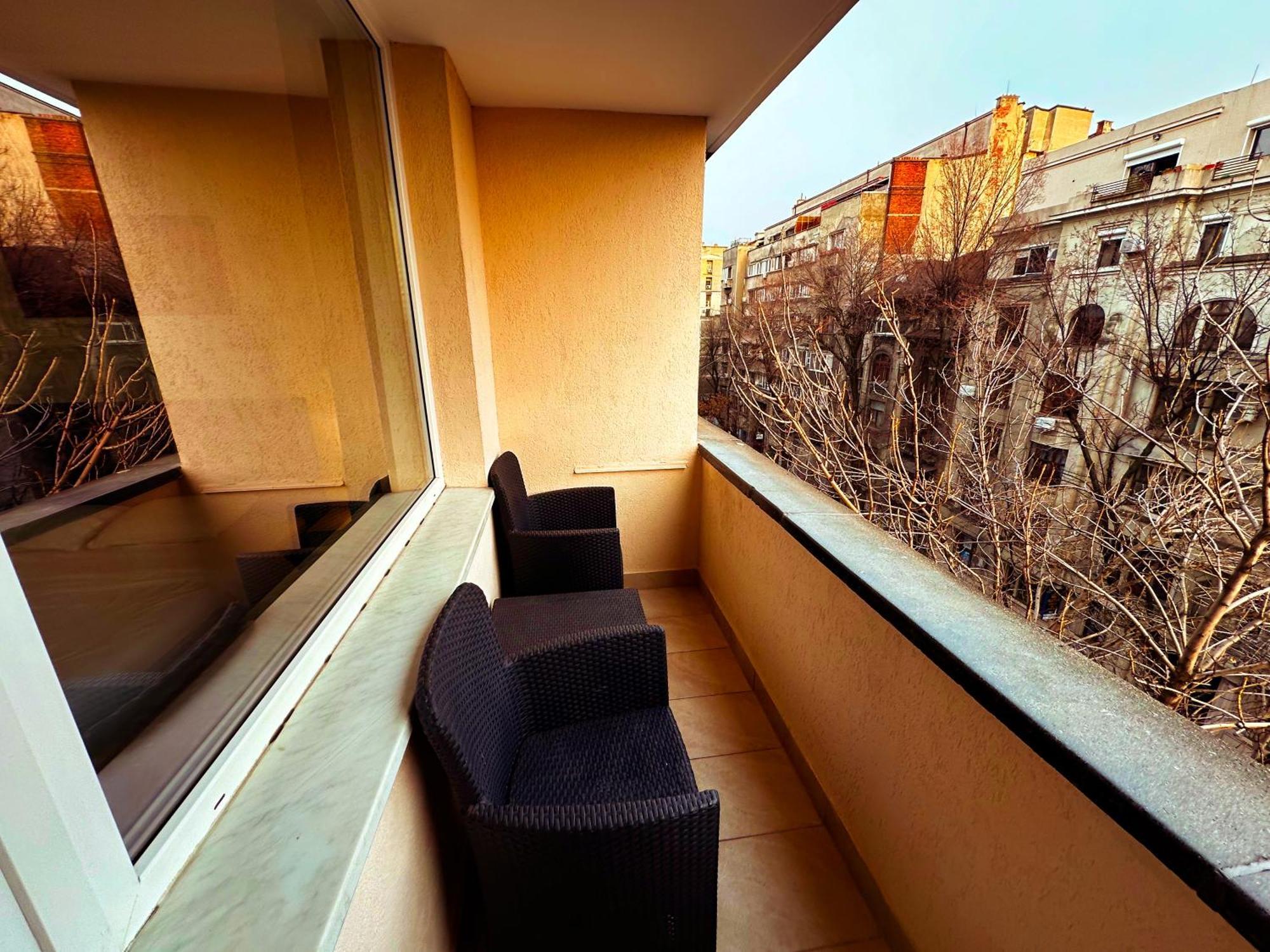בוקרשט Ultracentral Apartment 4 Rooms - Old City Center -120 Square Meters - מראה חיצוני תמונה