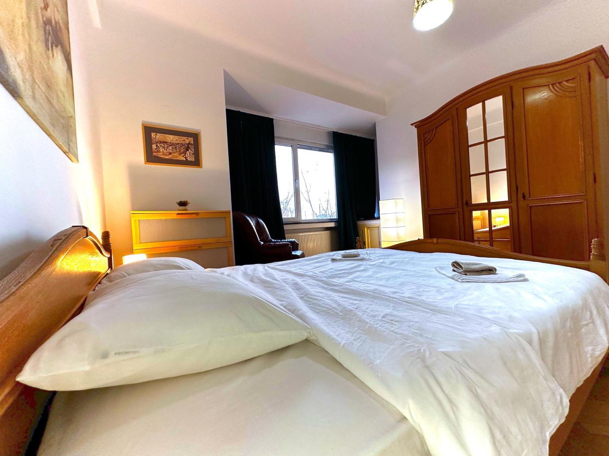 בוקרשט Ultracentral Apartment 4 Rooms - Old City Center -120 Square Meters - מראה חיצוני תמונה