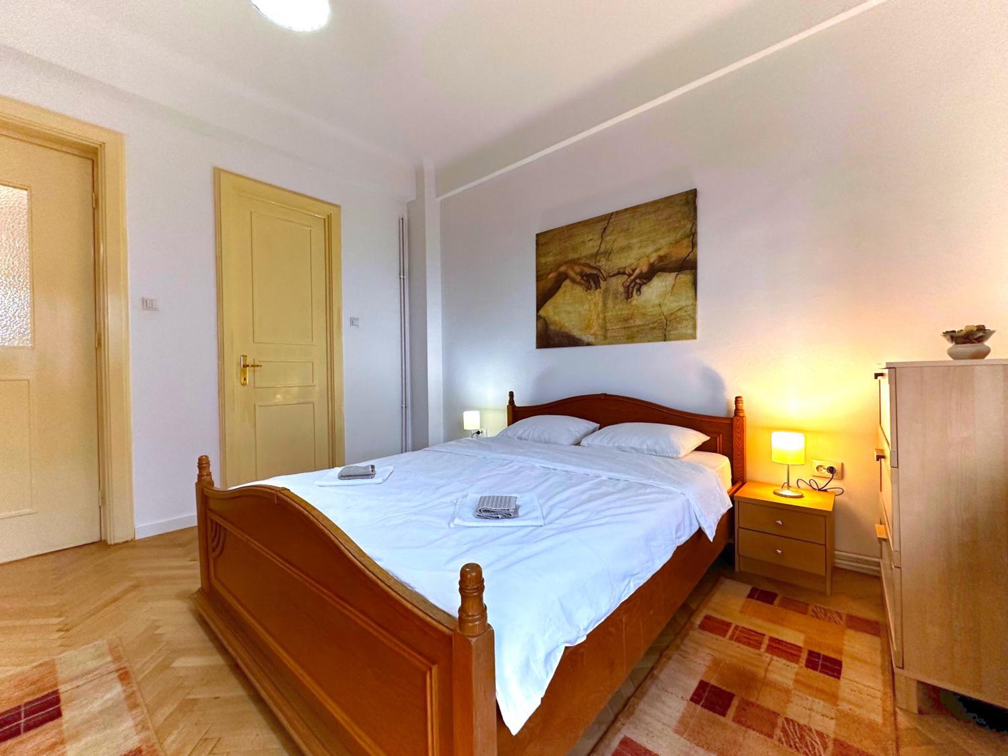 בוקרשט Ultracentral Apartment 4 Rooms - Old City Center -120 Square Meters - מראה חיצוני תמונה